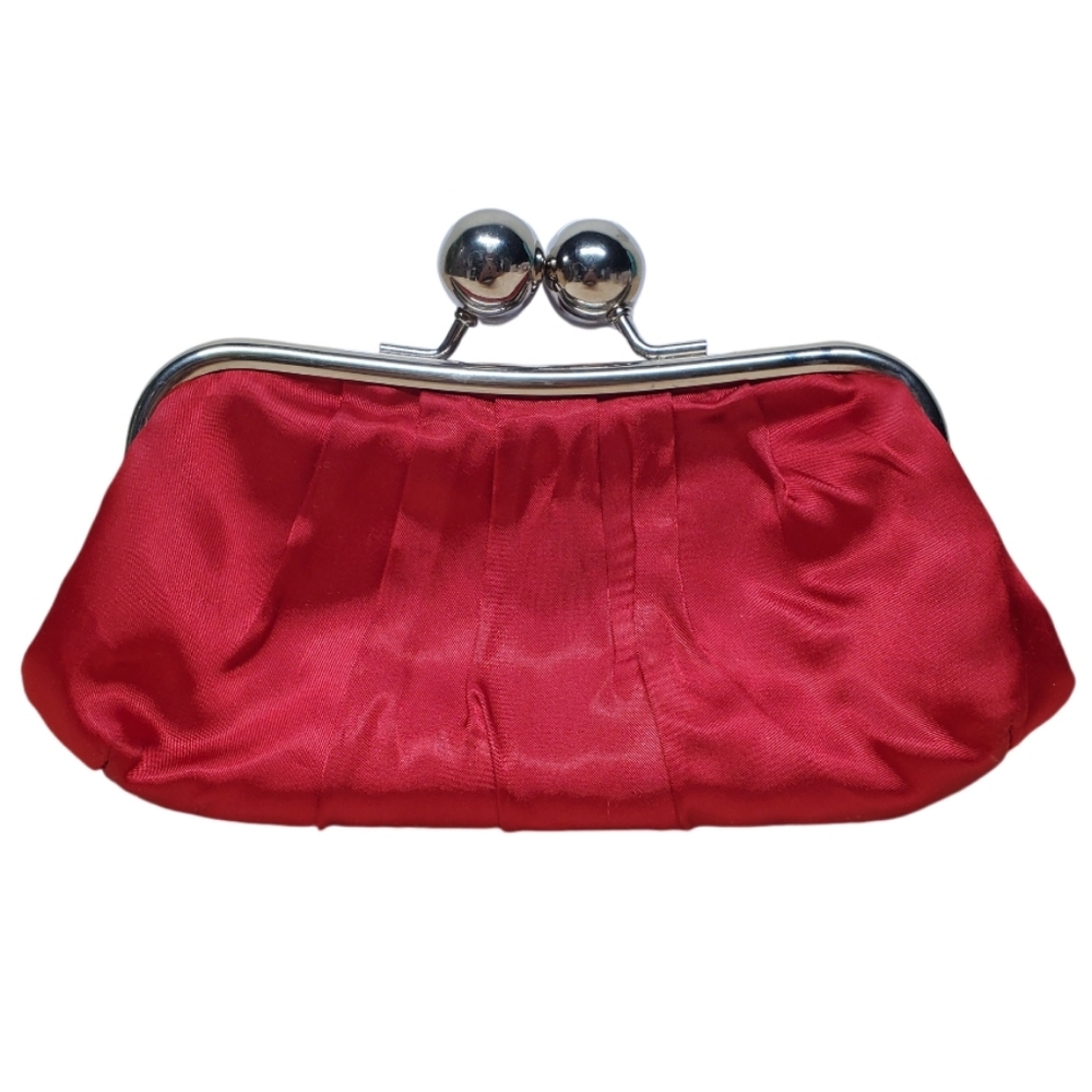 La Regale Red Satin Clutch Hand Purse - Picture 2 of 9